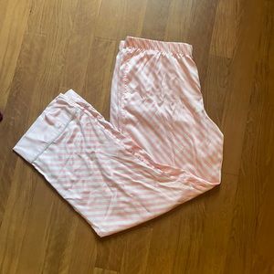 Victoria Secret Women’s pink and white pajama set